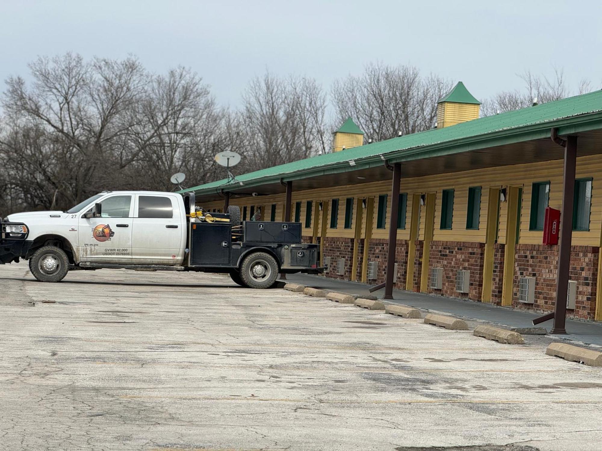 Kansas Inn Independence Extérieur photo