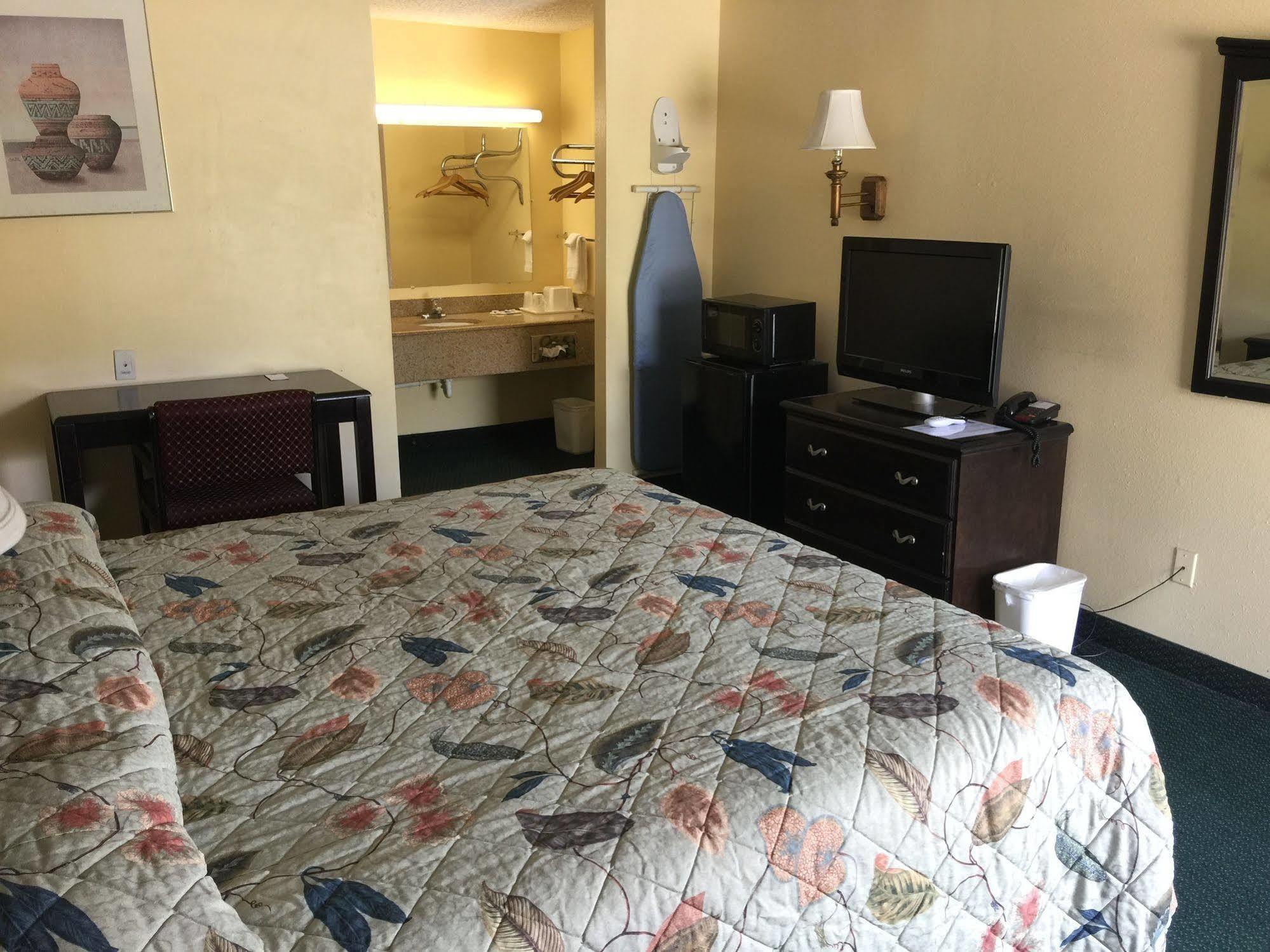 Kansas Inn Independence Extérieur photo